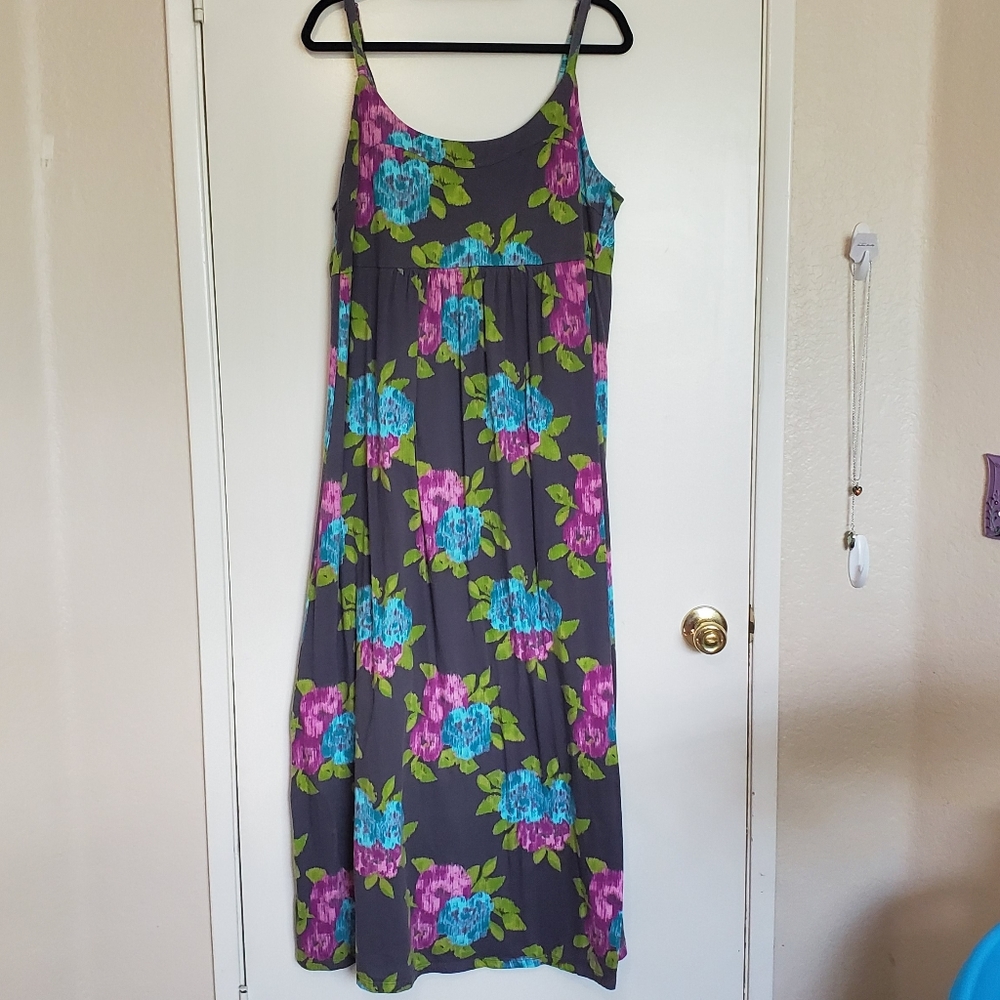 EUC  XL Old Navy maternity maxi dress